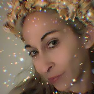 Meet your Posher, Sharon